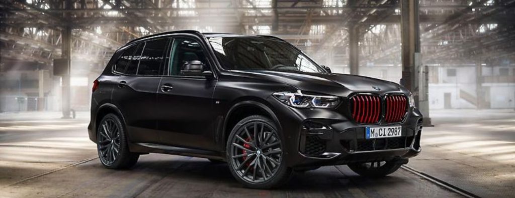 What sound systems and tech are available in the 2020 BMW X5?