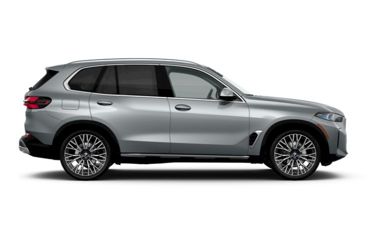 2026 BMW X5 exterior side view