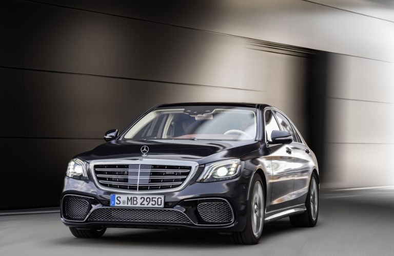 Mercedes-Maybach S550 4MATIC Sedan exterior front