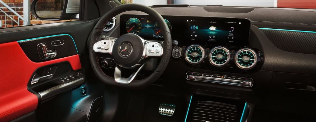 Mercedes-Benz GLA interior