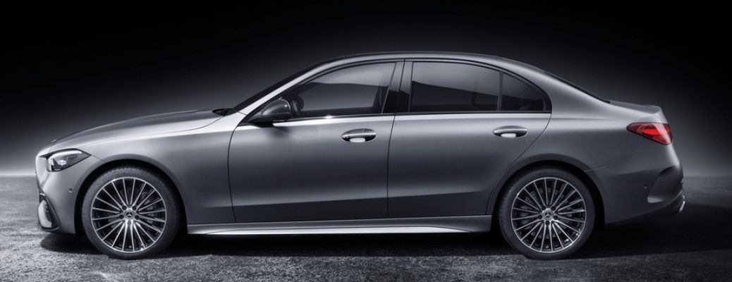 2022 Mercedes-Benz C-Class exterior side view