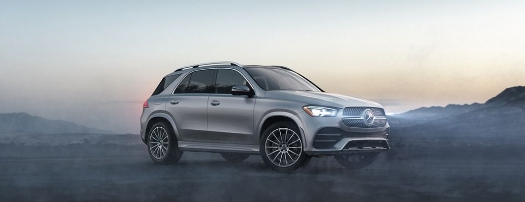 2022 Mercedes-Benz GLE SUV exterior side looks