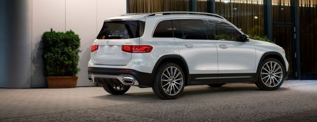 2022 Mercedes-Benz GLB 250 SUV rear side view