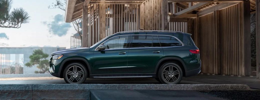 side view of the 2024 Mercedes-Benz GLS 450 4MATIC SUV