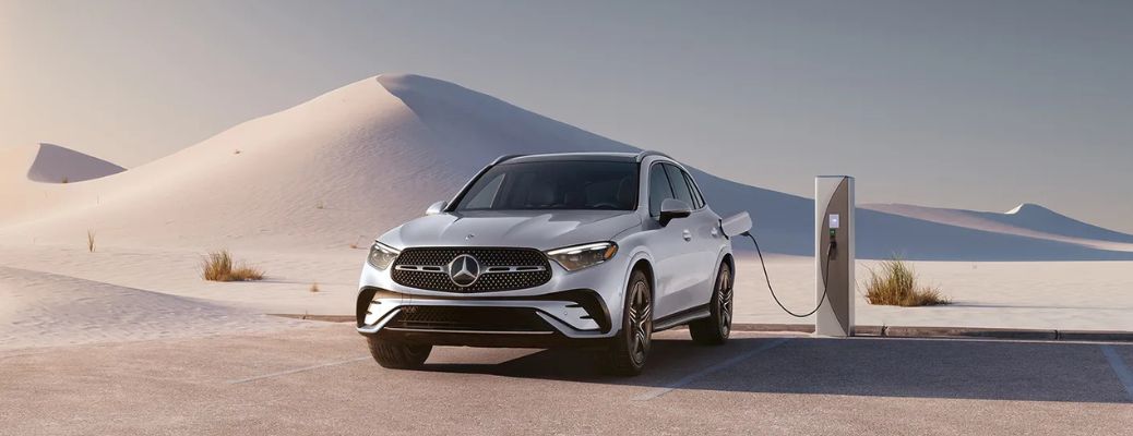 2025 Mercedes-Benz GLC SUV exterior front look