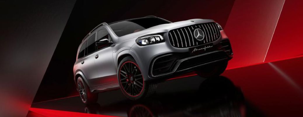 front quarter view of the Mercedes-AMG® GLS 63 MANUFAKTUR Arctic Silver Edition