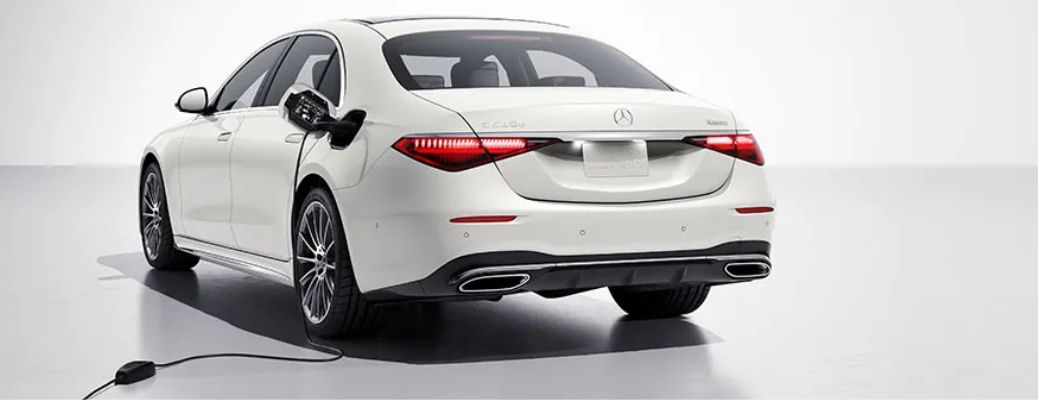 How Does a Mercedes-Benz PHEV Work?