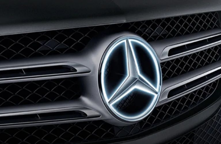 Mercedes-Benz Illuminated Star