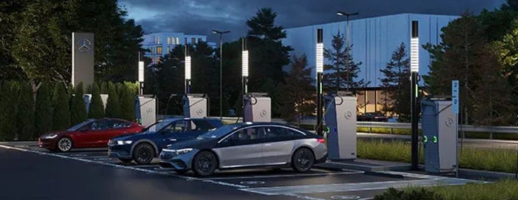 Mercedes-Benz vehicles at electric car charging stations