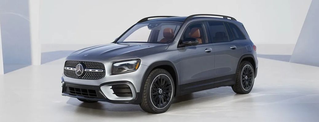 2026 Mercedes-Benz GLB SUV exterior front side view