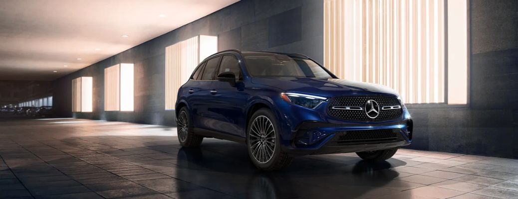 Explore the Luxurious Interior of the New Electric Mercedes-Benz GLC SUV