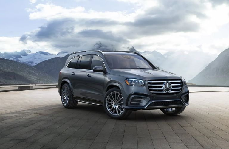 front quarter view of the 2026 Mercedes-Benz GLS