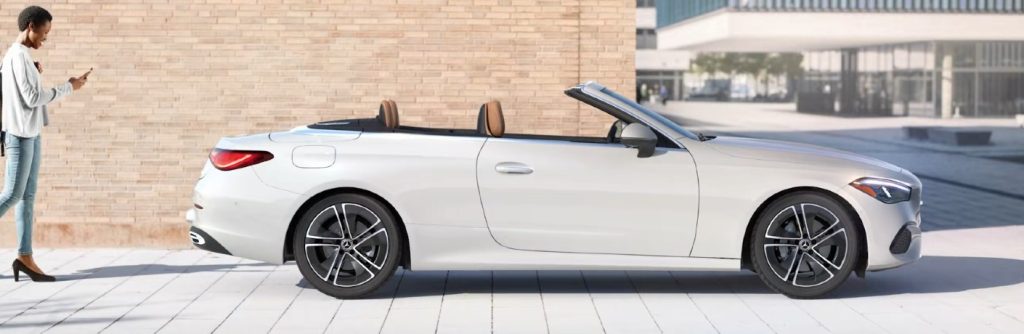 2026 Mercedes-Benz CLE Cabriolet side view