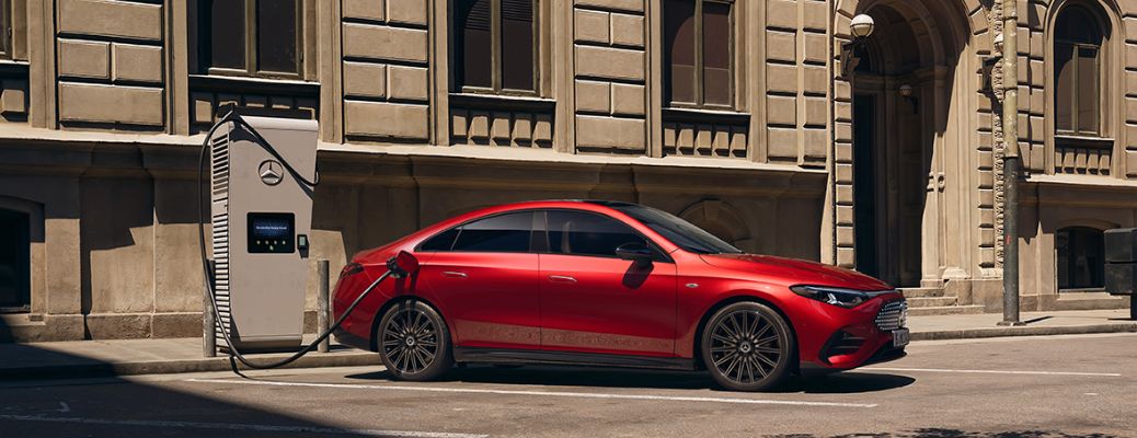 What Are the Different Charging Levels for EV Batteries in Mercedes-Benz models?