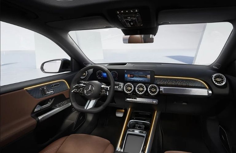 Mercedes-Benz GLB SUV interior front dash