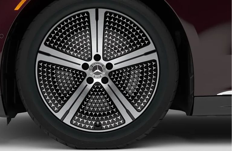 the wheel of the 2026 Mercedes-Benz EQS 450 trim level
