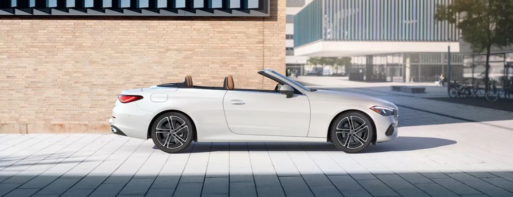 Mercedes-Benz Convertible exterior side view