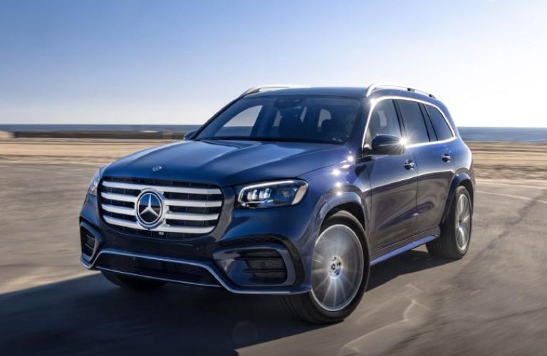 2022 Mercedes-Benz GLS exterior front view