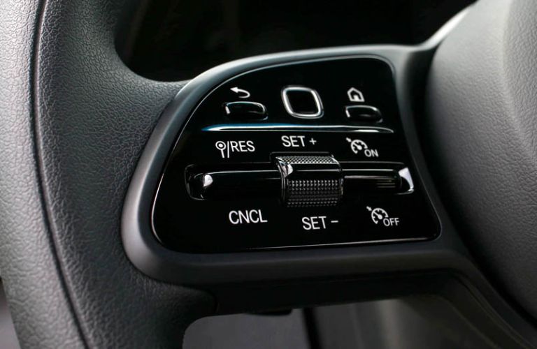 Mercedes-Benz Cruise control