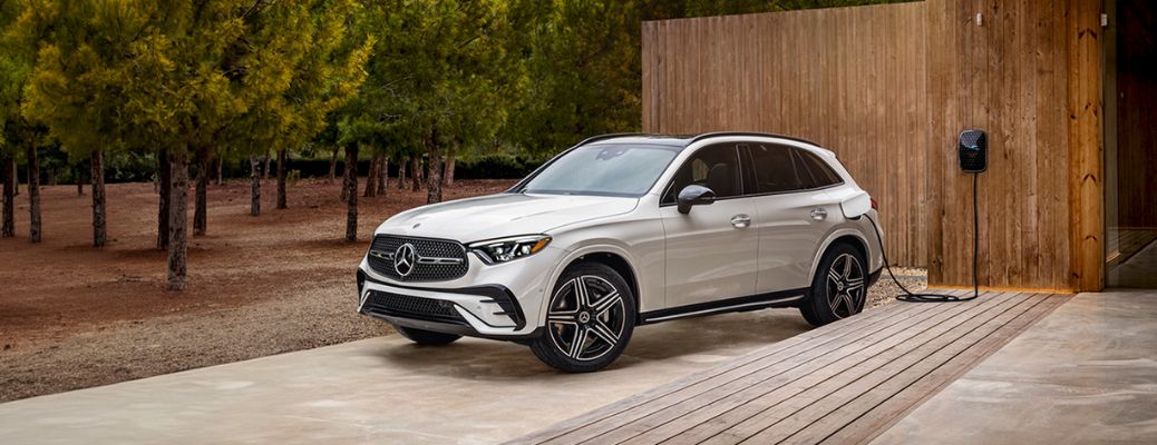 Which Mercedes-Benz Powertrain Best Fits Your Arizona Driving Needs?