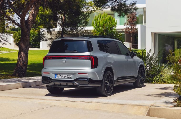 2027 Mercedes-Benz GLB SUV exterior rear view
