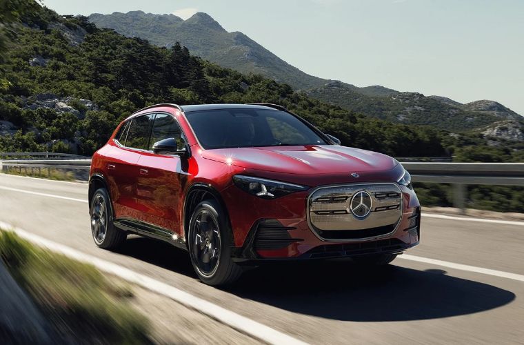 2028 Mercedes-Benz Electric GLA SUV exterior front view