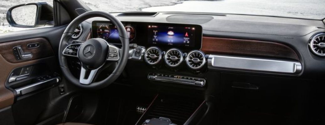 Mercedes-Benz cockpit