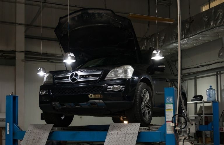 Mercedes-Benz service