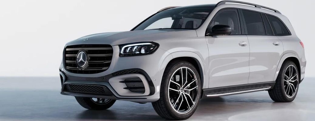 2024 Mercedes-Benz GLS Third quarter view