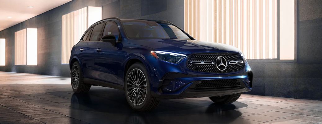 Front-quarter view of the 2025 Mercedes-Benz GLC Blue