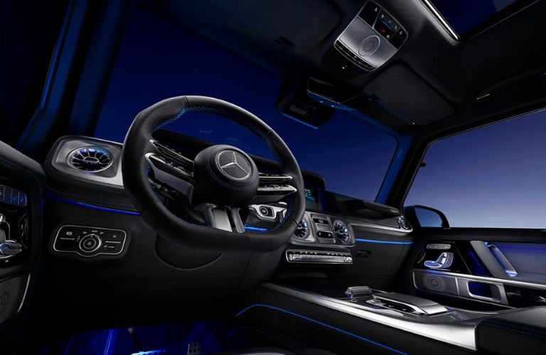 steering wheel of the Mercedes-Benz G-Class