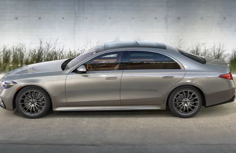 2025 Mercedes-AMG ® S 63 E PERFORMANCE Sedan Gray