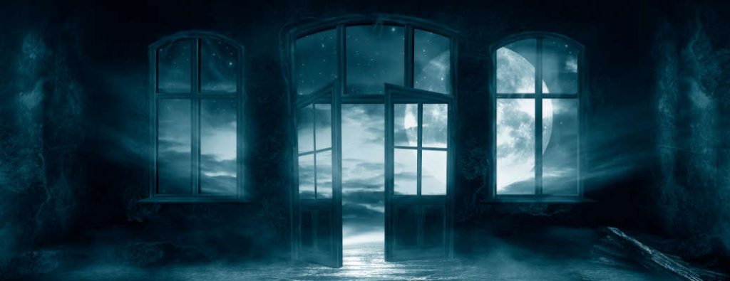 A spooky haunted house near Scottsdale for Halloween 2025