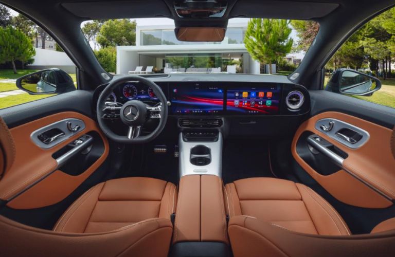 cockpit of the 2027 Mercedes-Benz GLB