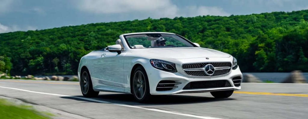 A man experiencing the Benefits of Leasing a 2026 Mercedes 