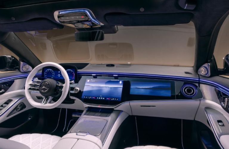 cockpit of the 2027 Mercedes-Benz S-Class