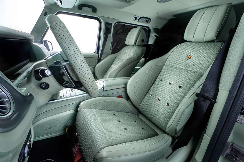 A cockpit view of the Lago G-Wagen customized by Carlex.