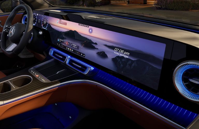 2027 Mercedes-Benz GLC MBUX Hyperscreen