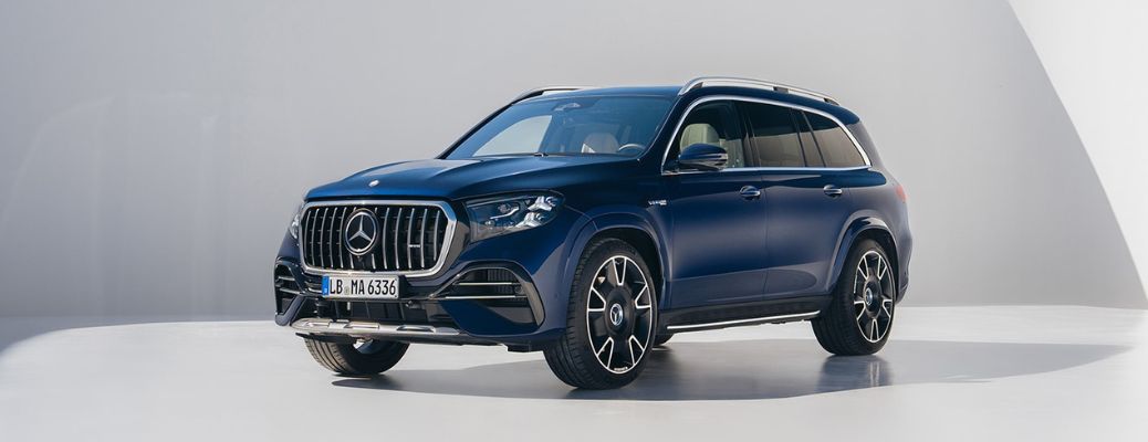 Front-quarter view of the 2027 Mercedes-Benz GLS SUV Blue