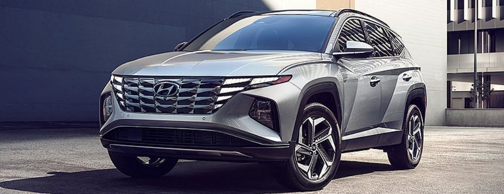 2022 Hyundai Tucson front and side view
