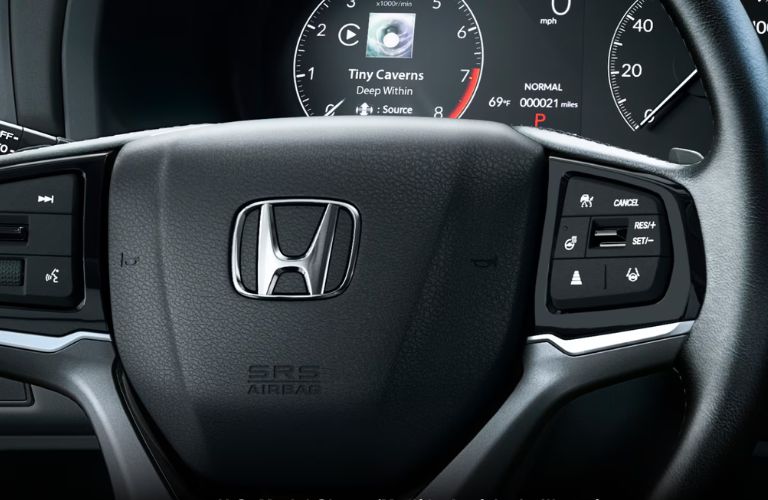 steering and display view of the 2026 Honda Odyssey