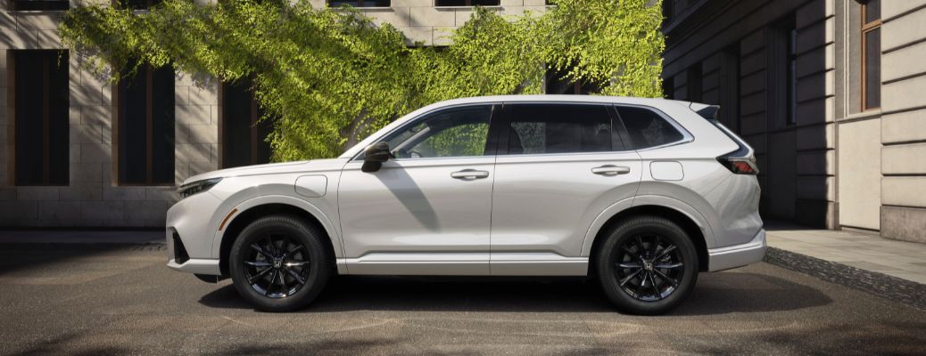 Honda CR-V exterior side view