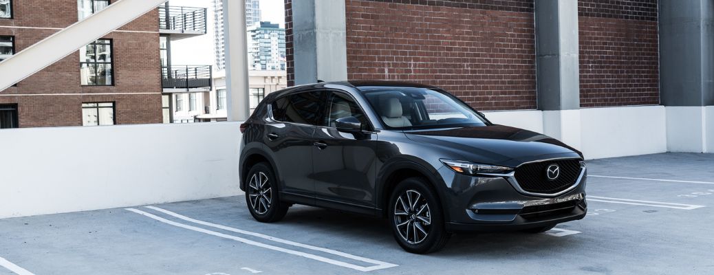 Front-Quarter view of the 2018 Mazda CX-5 Black