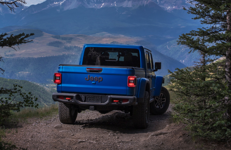 2024 Jeep Gladiator Entertainment Specs and Connected Services