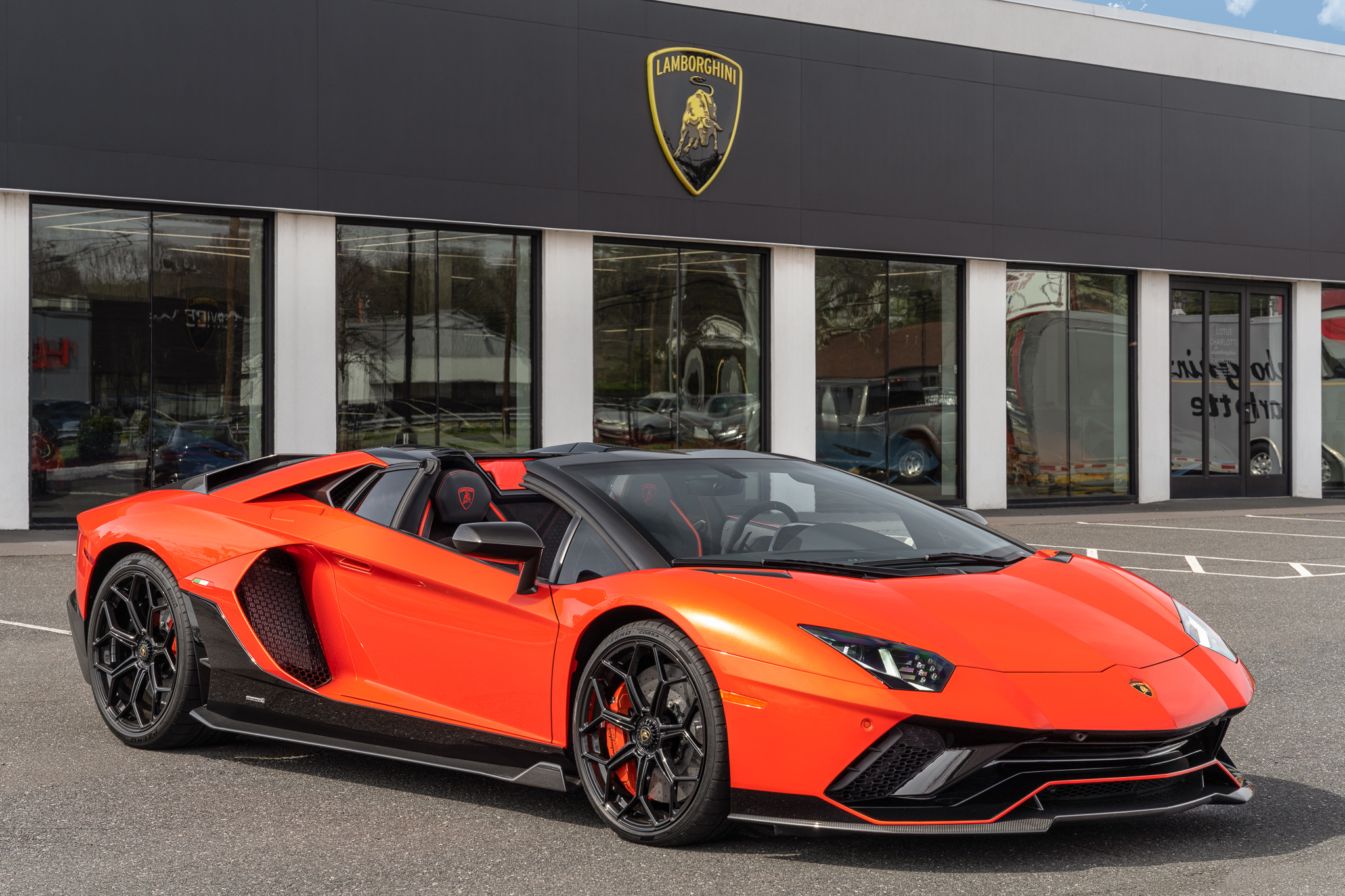 Lamborghini Aventador Roadster Personalizado Lamborghini Aventador Lamborghini Aventador Roadster Personalizado Lamborghini Aventador