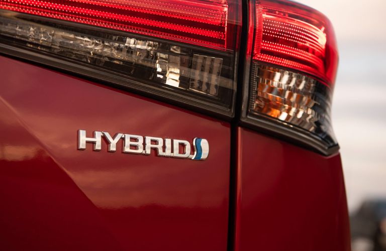 Badging of the 2021 Toyota Highlander Hybrid