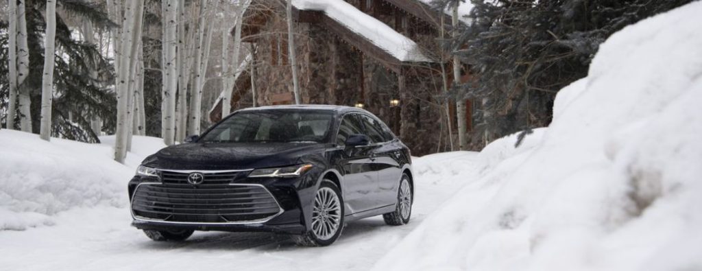 2021 Toyota Avalon Hybrid Performance Specifications and Fuel Efficiency