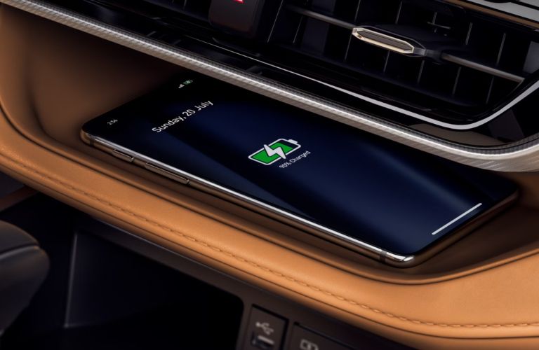 wireless charging in the 2025 Toyota Highlander