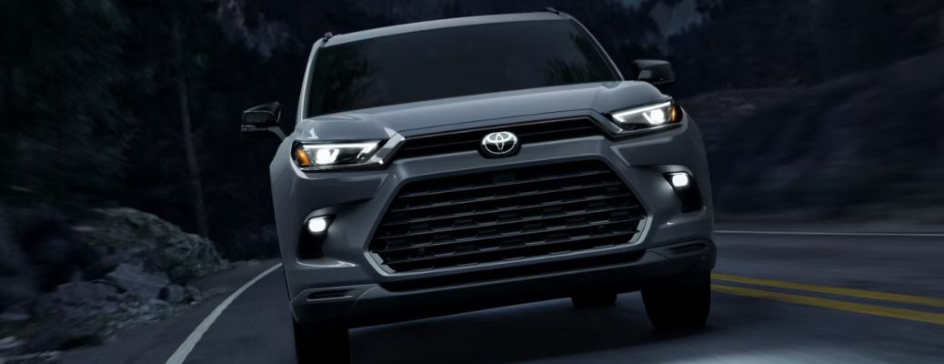 front view of the 2026 Toyota Grand Highlander