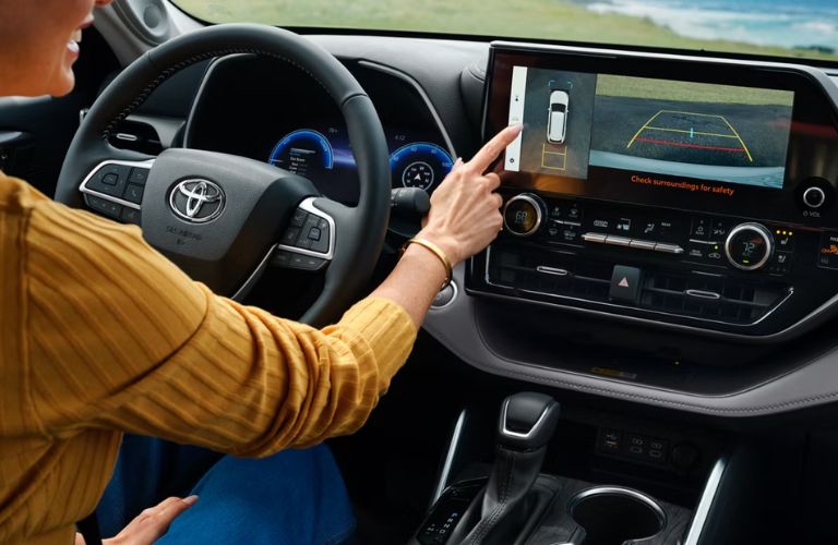 dashboard view of the 2026 Toyota Highlander